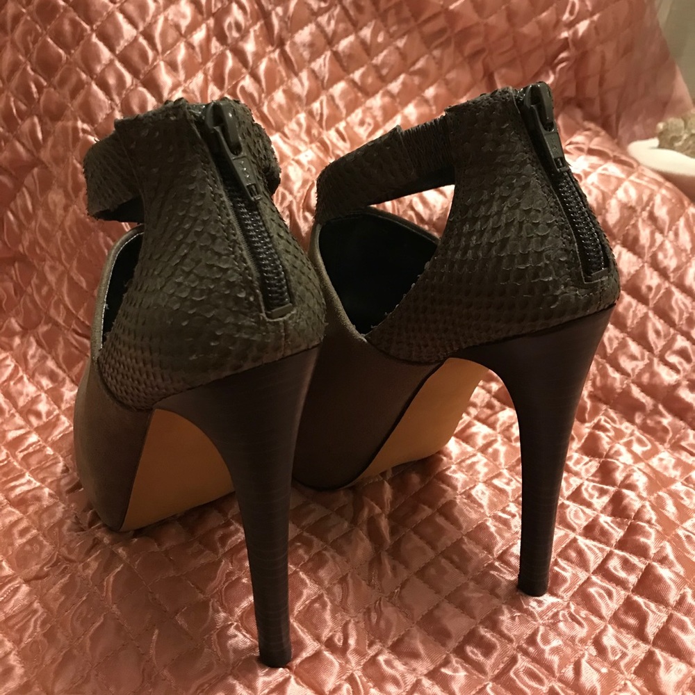 Jessica Simpson Platform Booties - Picture 5 of 8